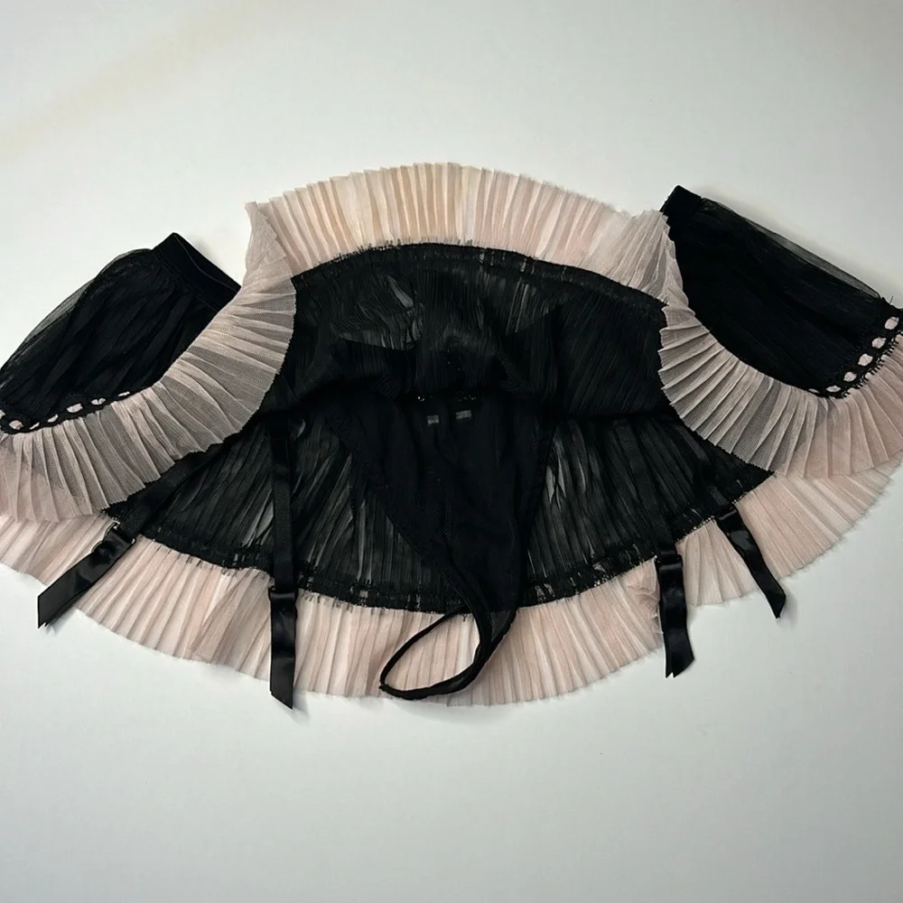 Seductivewear by Cinema Sheer Tulle Pleated Mini Skirt with Garters & Thong Sz M - Picture 7 of 11